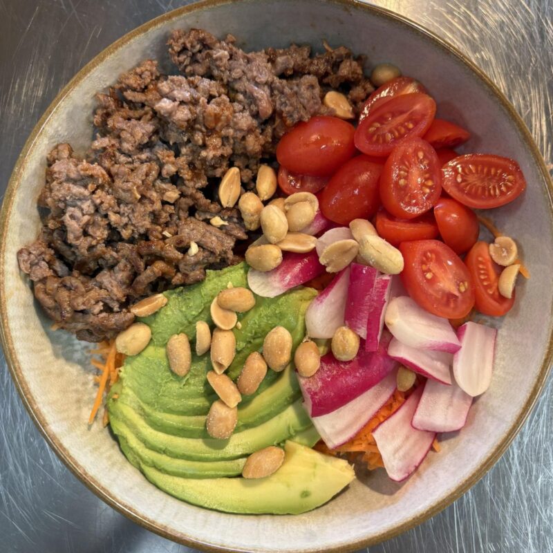 Poke Bowl carotte rapé